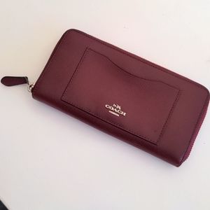 Coach zip wallet
